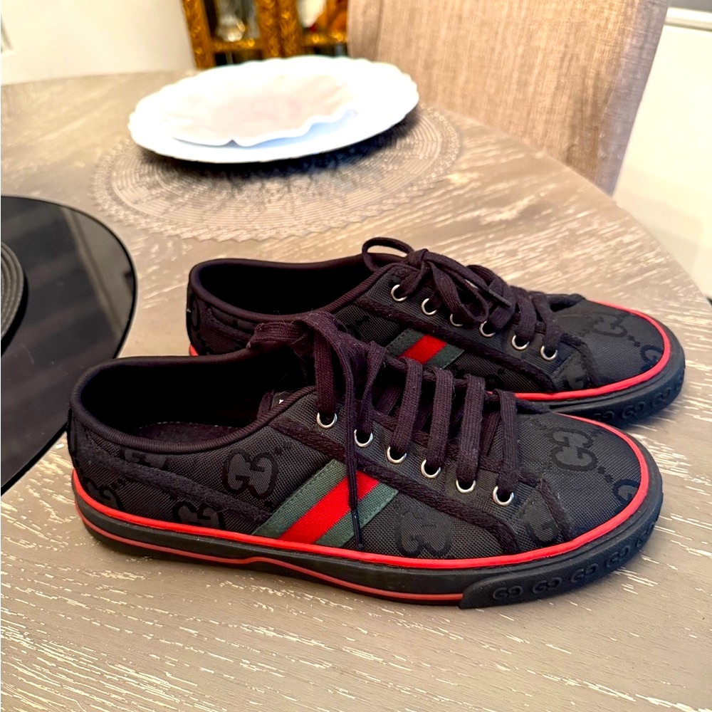 Gucci Black and Red Classic Sneakers